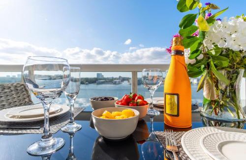 Sunny Isles Beach Apartment | Golden Bay 805