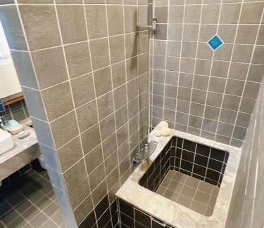 Big Beach Hotel | Golden Bay Holiday Inn