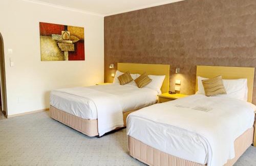 Halls Gap Hotel | Golden Chain Country Plaza Motel Halls Gap