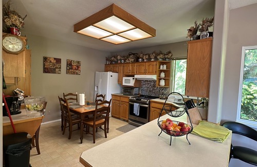 Maple Ridge House | Golden Ears Mountain View on Green Belt, Alouette River in Proximity