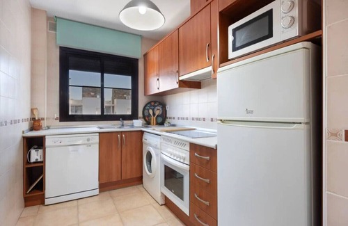 Poblado de Sancti Petri Apartment | Golden Sands Apartment -Chiclana