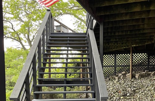 Whitehall House | Golden Gate Cottage -White Lake & Lake Michigan - relaxing -boating -fishing!
