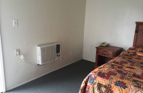 Tehachapi Hotel | Golden Hills Motel