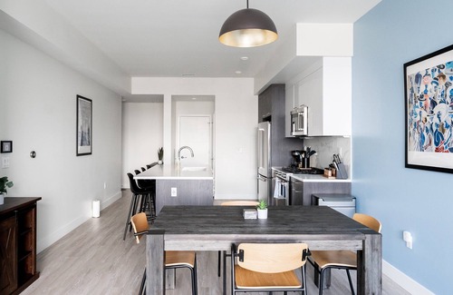 Highland Condo | Golden Hour Designer Loft | Espadin LoHi