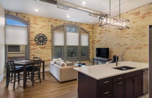 Traverse City Condo | Golden Lofts Unit 4 Downtown Traverse City 2BD/2BA