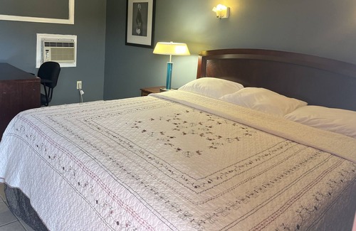 Blackwood Hotel | Golden Luck Motel
