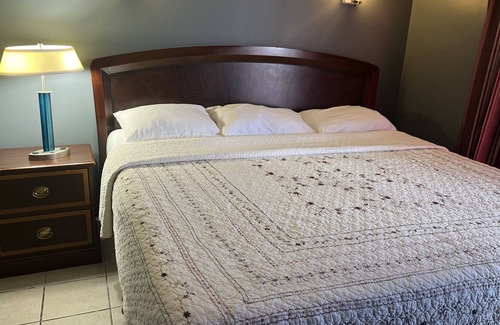 Blackwood Hotel | Golden Luck Motel