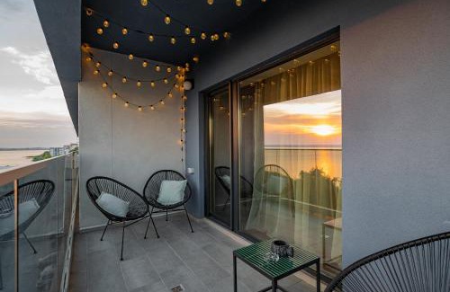 Constanta Apartment | Golden Mirage Sunset Apartment