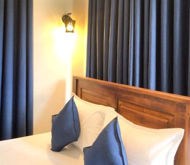 Ambagollapathana House | Golden Nest