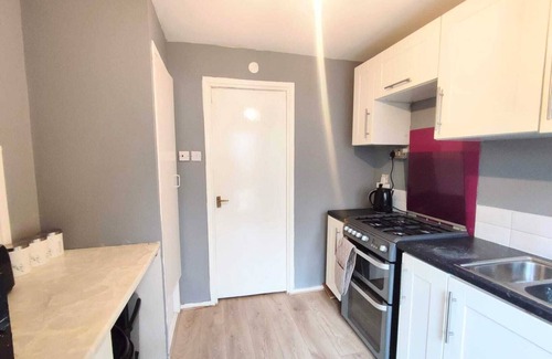 North Shields Apartment | Golden Palace Free Parking
