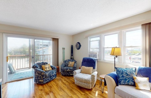 Midtown Ocean City Apartment | Golden Shore 3