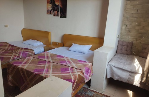 Bulaq ad Dakrur Cabin | Golden Suite