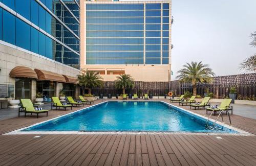 Bandhwari Hotel | Golden Suites Gurgaon Inde Hotels