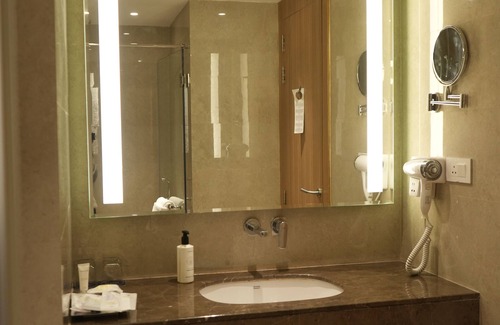 Maharana Pratap Nagar Hotel | Golden Tulip Bhopal