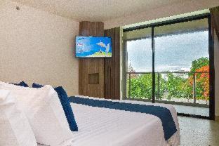 North Pattaya Hotel | Golden Tulip Pattaya Beachfront Resort
