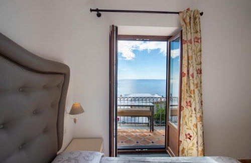 Praiano Apartment | Golden Vaults 1st Floor Sea View Balcony