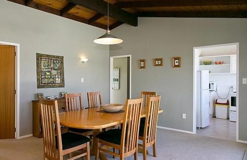 Richmond Heights House | Golders Heights - Taupo Holiday Home