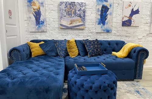 North Philadelphia West Apartment | Goldie Lux - Best Luxury Stay