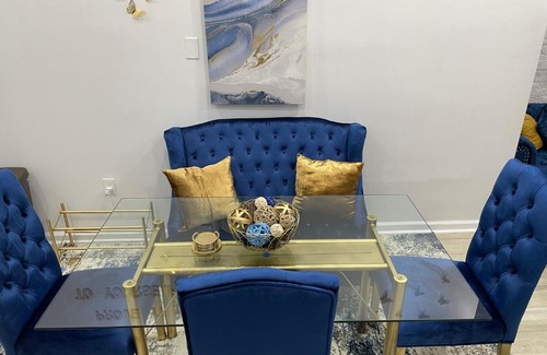North Philadelphia West Apartment | Goldie Lux - Best Luxury Stay