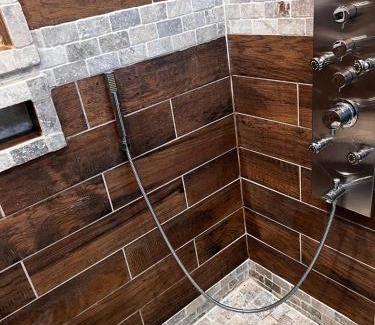 Pikeville House | Goldilocks