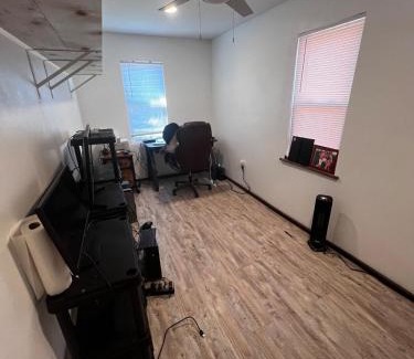 Pikeville House | Goldilocks