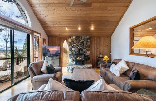 Truckee House | Goldmine - Luxury Northstar 4BR- Shuttle to Slopes- Gym Access- Pet Friendly