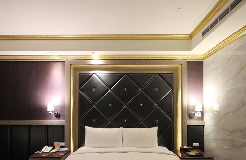 North District Hotel | Goldsand Hotel