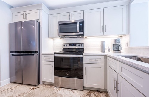 Sandestin House | Golf Cart 6-Seat ~ Lake Views ~ Community Pool ~ Patio ~ Gas Grill