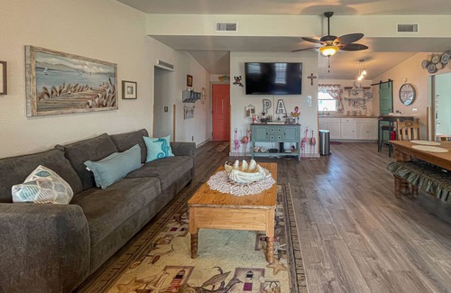 Leeward Sands House | Golf Cart Included, Pet Friendly, Private Pool