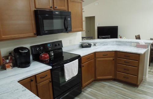 Charlotte House | Golf cart included