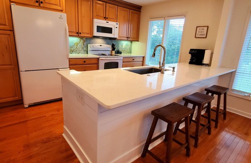 Oceanmarsh Subdivision House | Golf Cart/Walk to Beach near 2 Pools, Tennis and Clubhouse