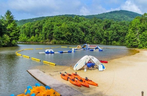 Marble Hill Resort | Golf Club Villas at Big Canoe - Spacious 2 Bedroom W/Full Kitchen