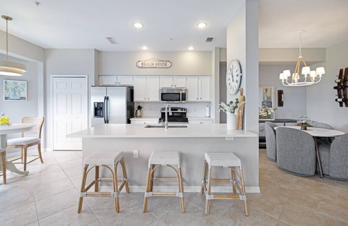Naples Condo | Golf Condo Newly renovated and furnished. Heritage Bay CC of Naples. 2025/2026