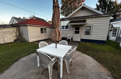 Iron Mountain House | Golf Course Bungalow