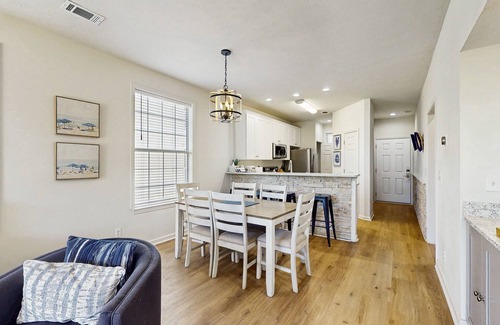 Carolina Forest Condo | Golf course front condo with screened-in balcony, shared pool & tennis courts