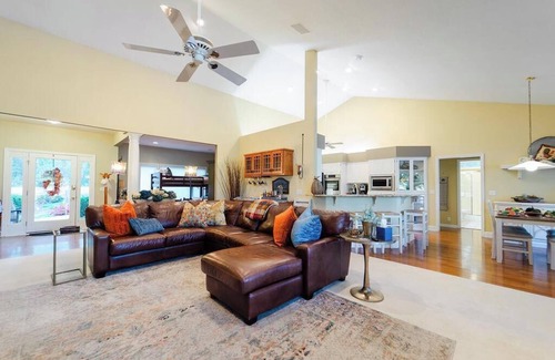 Hot Springs Village House | Golf course home for family, friends and fun!
