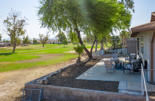 Bullhead City House | Golf course, modern 3 bdr home, King bed, longer stays welcome