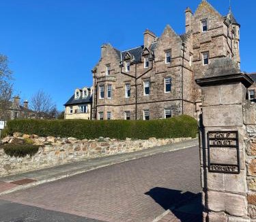 Leven Apartment | Golf Court View, Elie