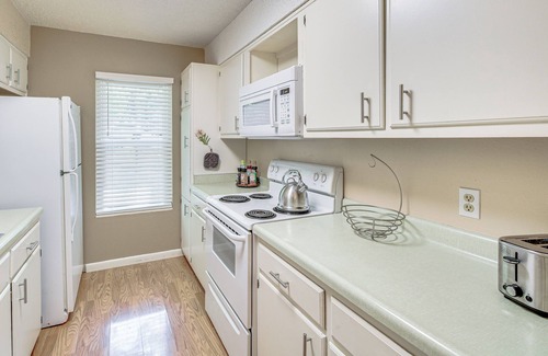 Hot Springs Village House | Golf Getaway w/9 Courses + Walk to Lake DeSoto