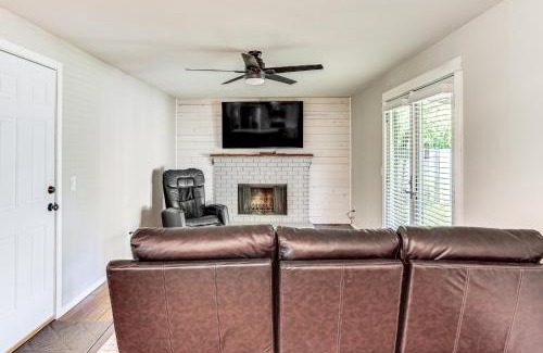 East Port Orchard House | Golf, Hike, Dine and Relax Home in Port Orchard