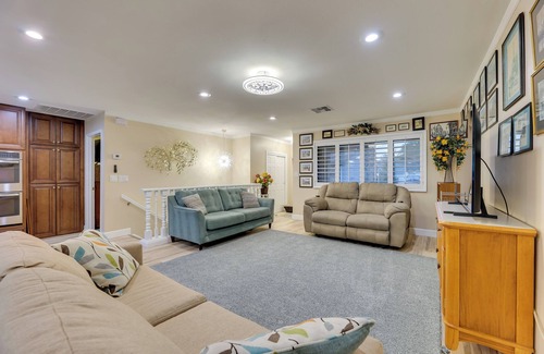 Mesa Condo | Golf, Hike, Swim: Your Perfect Desert Oasis Escape