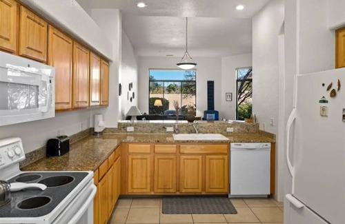 Oak Creek House | Golf & Pickleball at Casa de Cielos