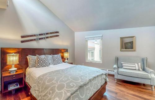 Eagle-Vail Apartment | Golf & Ski Premier