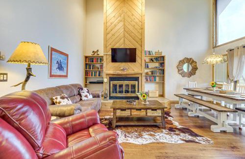 Mancelona Apartment | Golf, Swim and Ski Schuss Mtn Family Getaway!
