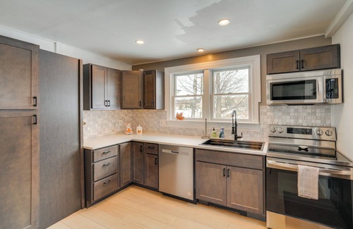 Pittsfield House | Golf, Swim & Ski: Gem w/Lake Access in Pittsfield