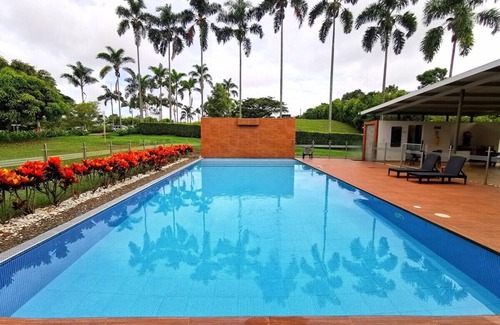 Cerritos Apartment | Golf & Tennis Club. Amazing view. Pool. NO Fees!