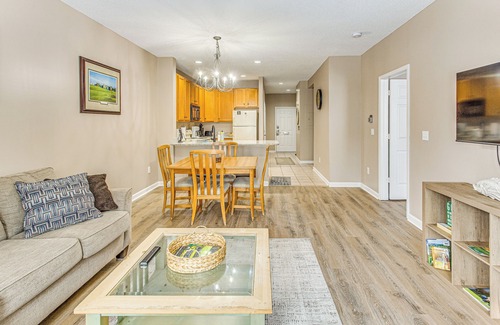 Red Hill Condo | Golfer's Getaway: Myrtle Beach Condo w/Patio