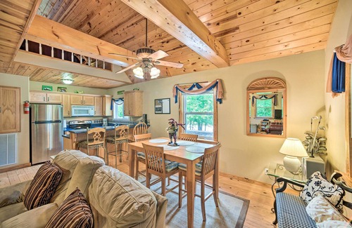 Guntersville Cabin | 'Golfer's Retreat' - Cabin in Resort