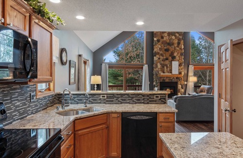 Rome House | Golfers 3 BR 3 BA Sand Valley and Lake Arrowhead Ladies 8th Tee