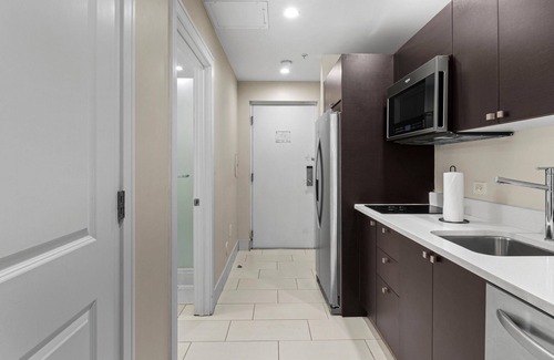 Doral Condo | Golfers Dream, close to all the action, Lg Studio